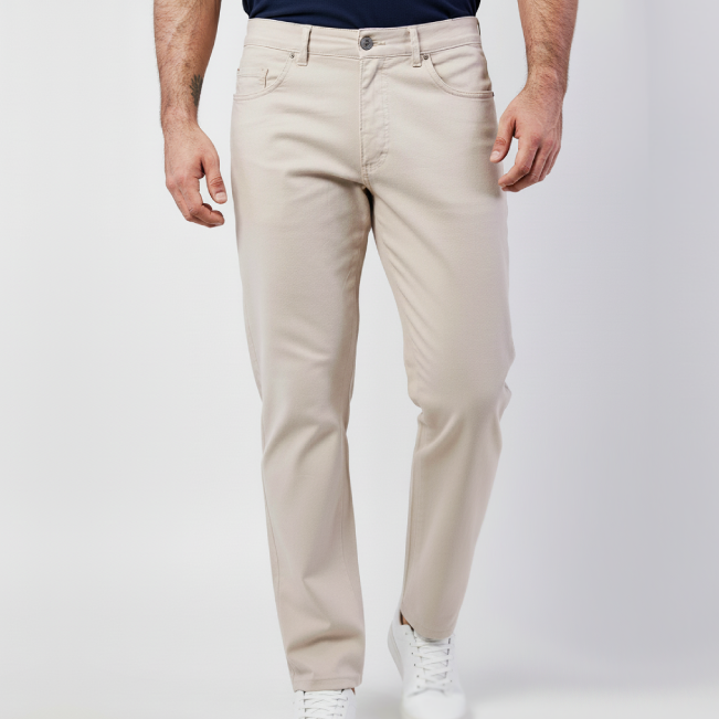 Kit Lazer Elegante - Camiseta Essential Algodão Premium e Calça Firenze Casual