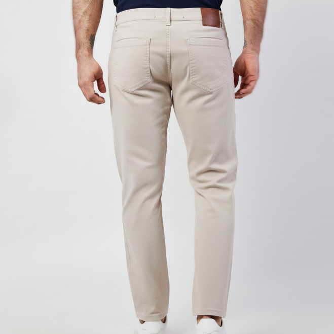 Kit Lazer Elegante - Camiseta Essential Algodão Premium e Calça Firenze Casual