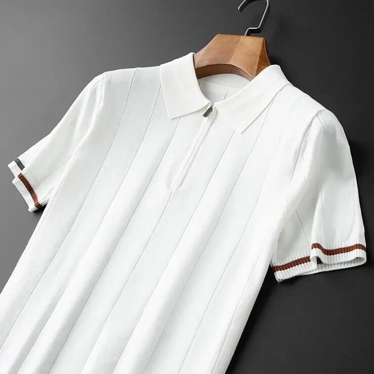 Polo Sora - Detalhe Minimalista