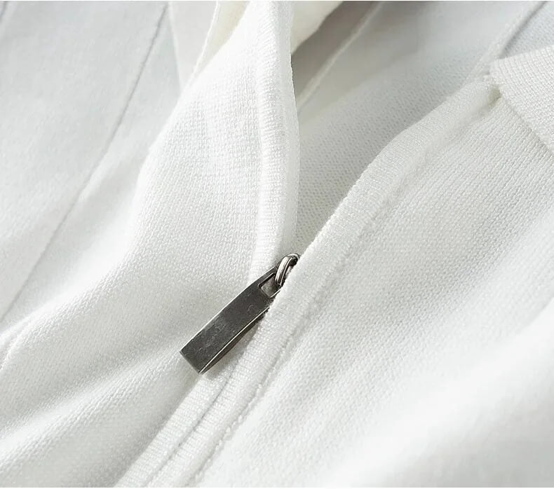 Polo Sora - Detalhe Minimalista