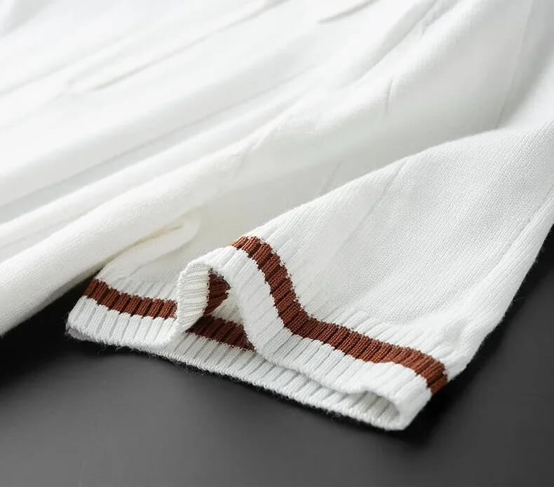 Polo Sora - Detalhe Minimalista